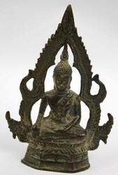 kleine Buddha Figur in der Meditationshaltung auch bekannt als Dhyana ...