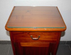 Nachttisch mit Glasplatte, 1 Schublade, 1 Tür. Höhe ca. 64,5cm, ...