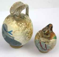 2 kleine antike Amphore Vasen im griechischen Stil. Verschiedene ...