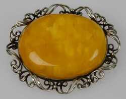 550.40: Jewelry, brooches and pins