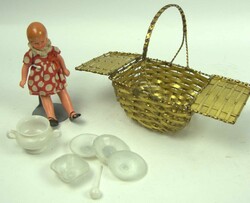 Kleines Lot Lauscha Glas sowie eine kleine alte Puppe zum ...