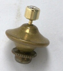 1 stud earring, 585 yellow gold with brilliant-cut diamond