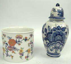 Lot Porzellan bestehend aus Vase mit Deckel, Delfts Blau sowie 1 ...