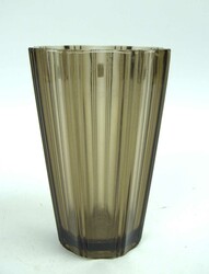 französische Art-Deco Luminarc Rauchglas Vase, 70er Jahre. Höhe ca. ...