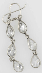 1 Paar Ohrringe, gepunzt 925er Silber.Automatically generated ...