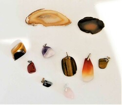 550.30: Schmuck, Ketten / Colliers / Anhänger