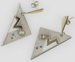 Ein Paar ausgefallene Ohrstecker, Silber 925 mit Goldapplikationen ...