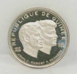 Guinea 200 Francs (S) 1968 - John F. Kennedy (1917 - 1963) 35. ...