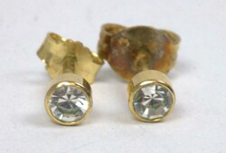 Stud earrings, 333 yellow gold, with cubic zirconia
