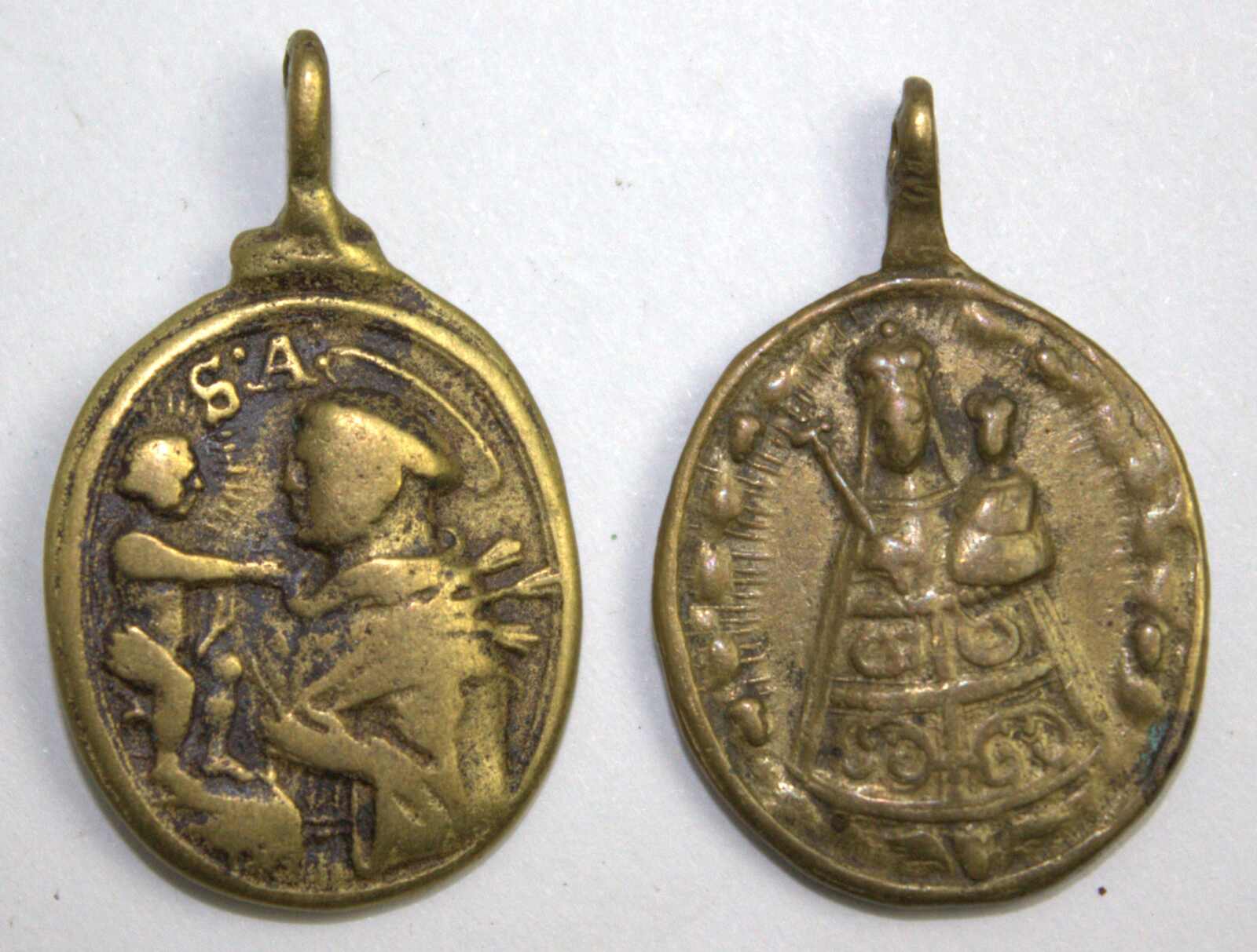 2 Wallfahrtsmedaillen / Pilgerabzeichen aus Bronze, wohl 18. ...