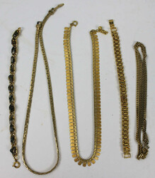 550.70: Jewelry, Lots