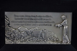 Sakrales Reliefbild mit einer Prägung die Jesus darstellt und einem ...