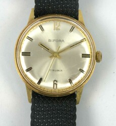 800.30: Watches, Wristwatches