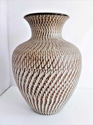 220: Pottery, Stone Ware