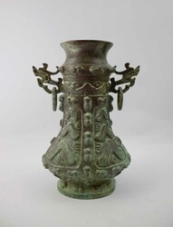 Schwerer Lampenfuß aus Bronze. Höhe ca. 34 cm. Mit asiatischen ...