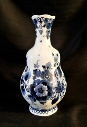 220: Pottery, Stone Ware