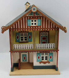 Holz Puppenhaus im Stil eines traditionellen Schweizer Chalets mit ...