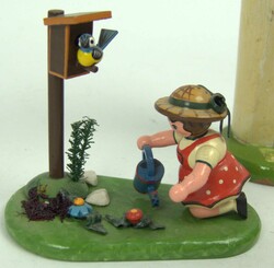 Erzgebirge "Bergmann" sowie Miniatur GartenszeneAutomatically ...