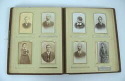 antikes Fotoalbum um 1900 mit Kabinettfotos. Insgesamt 66 Stück. ...