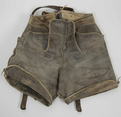 traditionelle Lederhose, wohl Wildbock- oder Hirschleder. Gebrauchter ...