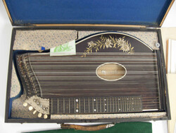 antike Zither, Musikinstitut ... im passenden Holzkoffer, dabei ...