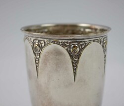 kleiner Jugendstil Becher, gepunzt Alpacca. Höhe ca. 7 ...