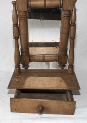 Rustikaler Bauerntisch Spiegel, ca. 1920, Buchenholz, Maße: ca. 42 ...