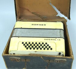 Hohner Akkordeon Imperial IIA, auf Funktion und Vollständigkeit ...