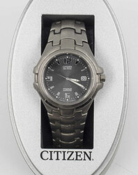Herrenarmbanduhr "Citizen", Titanium, Saphirglas, Eco-Drive ...