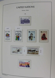 Sammlung UNO Wien 1979 - 2004. In einem roten Leuchtturm ...