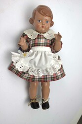 700.10: Dolls