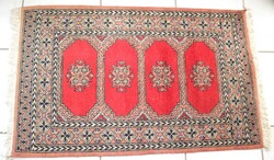750: Carpets, Textiles