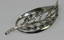 550.40: Jewelry, brooches and pins