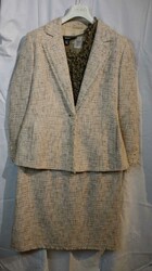 Kostüm von Escada, Designer Margarethe Ley, weiss/beige. Blazer mit ...