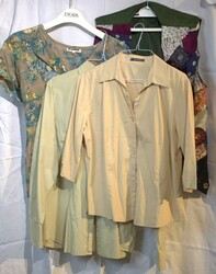 Lot Blusen verschiedene Grössen und Marken dabei z.B. Jil Sander, ...