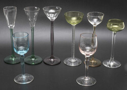 Lot Schnaps - Stielgläser, Farbglas, verschiedene Ausführungen und ...