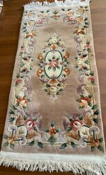 China Brücke / Teppich mit Fransen und floralen Muster. Masse: ...