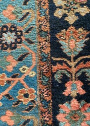 grosser wohl Perser? Teppich mit blau, orangenen Muster. Masse: ca. 7 ...