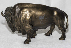 Metall - Figur "Bison", Höhe: ca. 14 cm, Länge: ca. 20 cm. ...