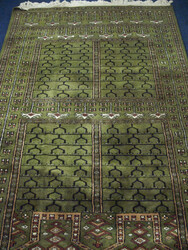 grüner Läufer, wohl afghanischer Teppich in Grün mit ...