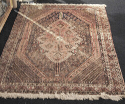 750: Carpets, Textiles