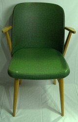 Vintage Sessel / Cocktailsessel, 1950er Jahre. Er besteht aus Holz ...