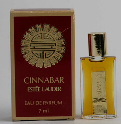 300.40: Varia – Fashion, Accessories