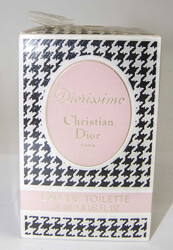 300.40: Varia – Fashion, Accessories