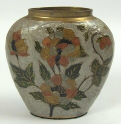 Cloisonné Messingvase mit floralem Dekor, 1900er Jahre. Höhe ca. 12 ...