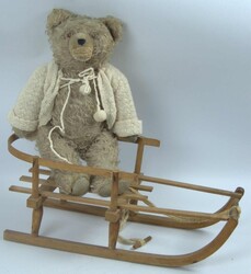 antiker Teddybär mit Brummstimme, stark bespielter Zustand. Dabei ...