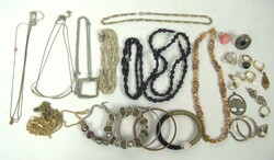 Lot Modeschmuck aus Auflösung  Automatically generated translation: ...