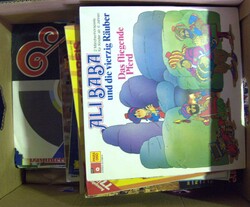 Bananenkiste voll Lp´s, verschiedene Interpreten, dabei Wim Thoelke, ...