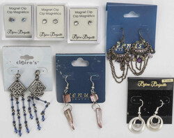 Lot Modeschmuck Ohrringe, dabei 7 verschiedene Modelle.  ...