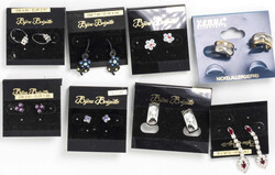 Lot Modeschmuck Ohrringe, dabei 8 verschiedene Modelle.  ...